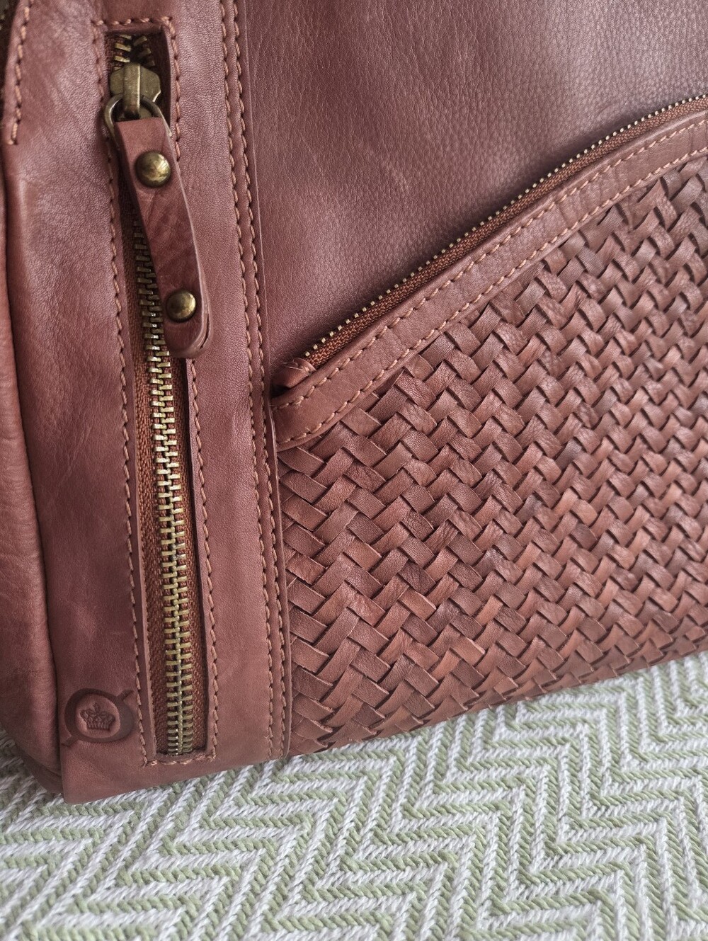 Børn Balino Woven Leather Crossbody Bag Cognac NEW WITHOUT TAGS - Picture 3 of 6